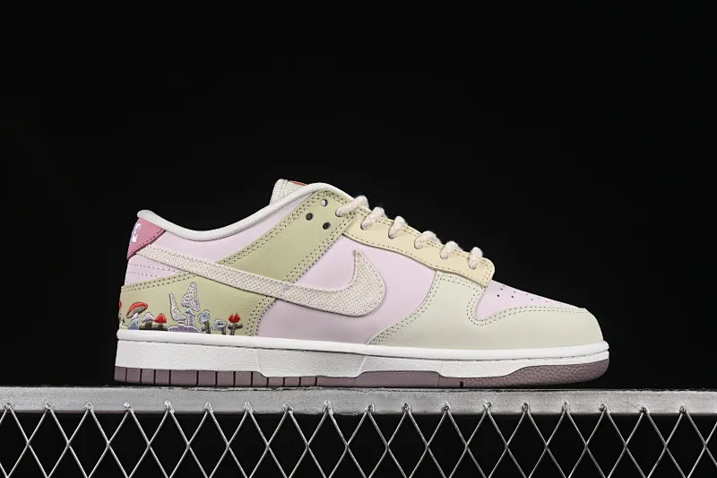 All categories Nk SB Dunk series Nk SB Dunk Low low-top sneakers Nike Dunk Low "Mushroom" floral theme low-top casual sneakers IB8876-661
